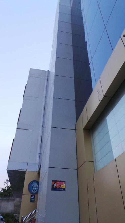 Madhav Muskan Residency Mathura Exterior foto