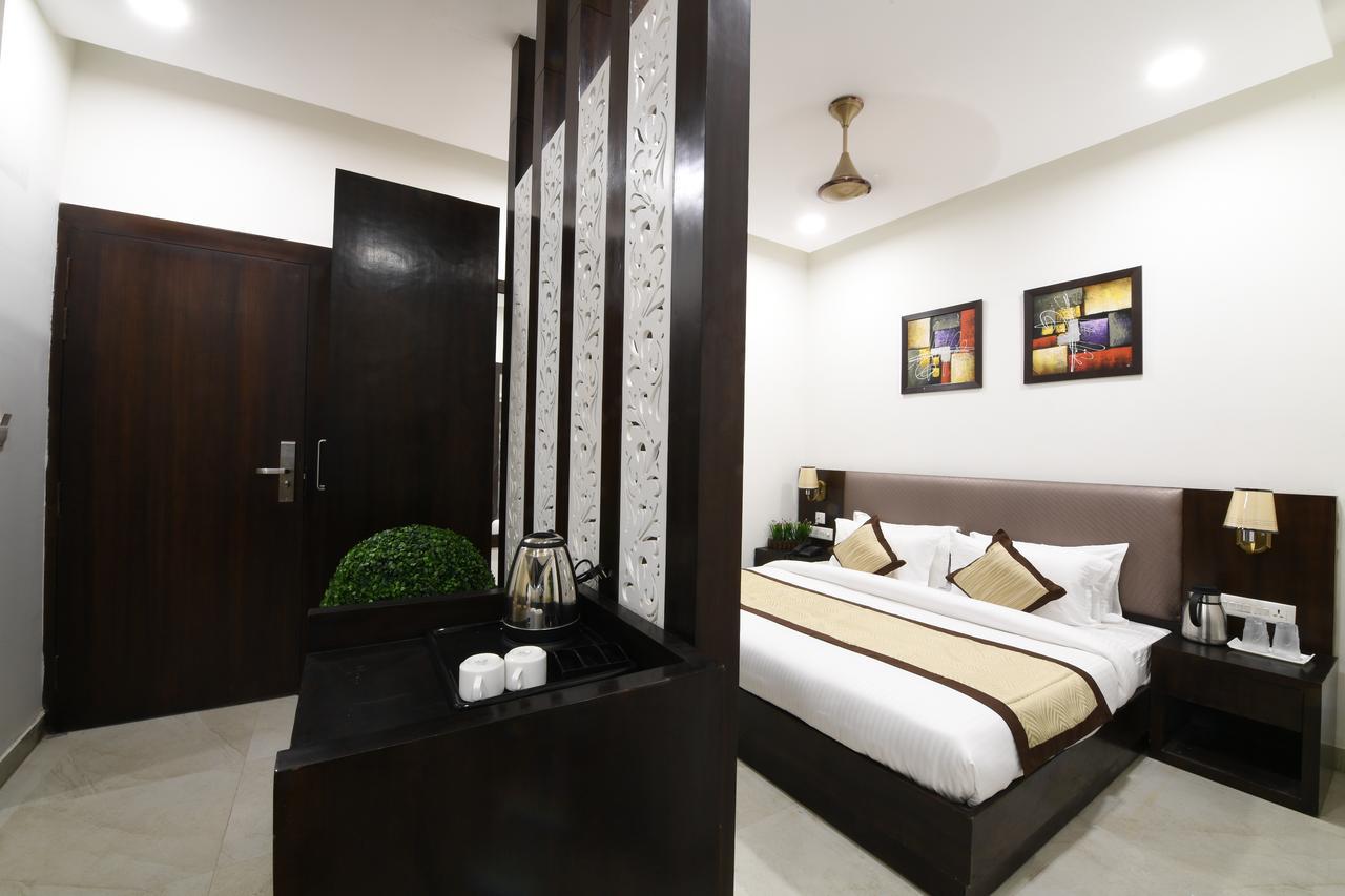 Madhav Muskan Residency Mathura Exterior foto
