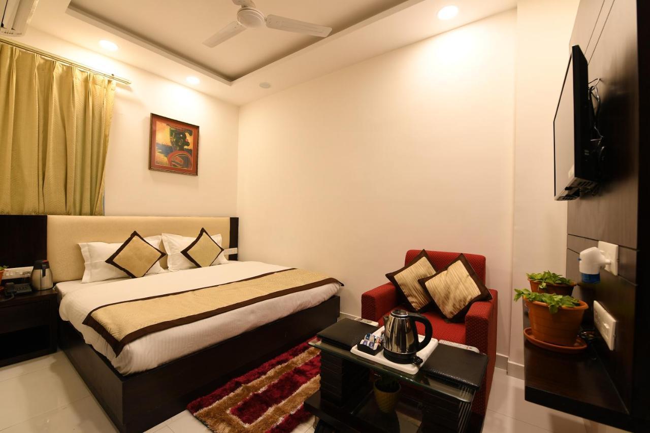Madhav Muskan Residency Mathura Exterior foto